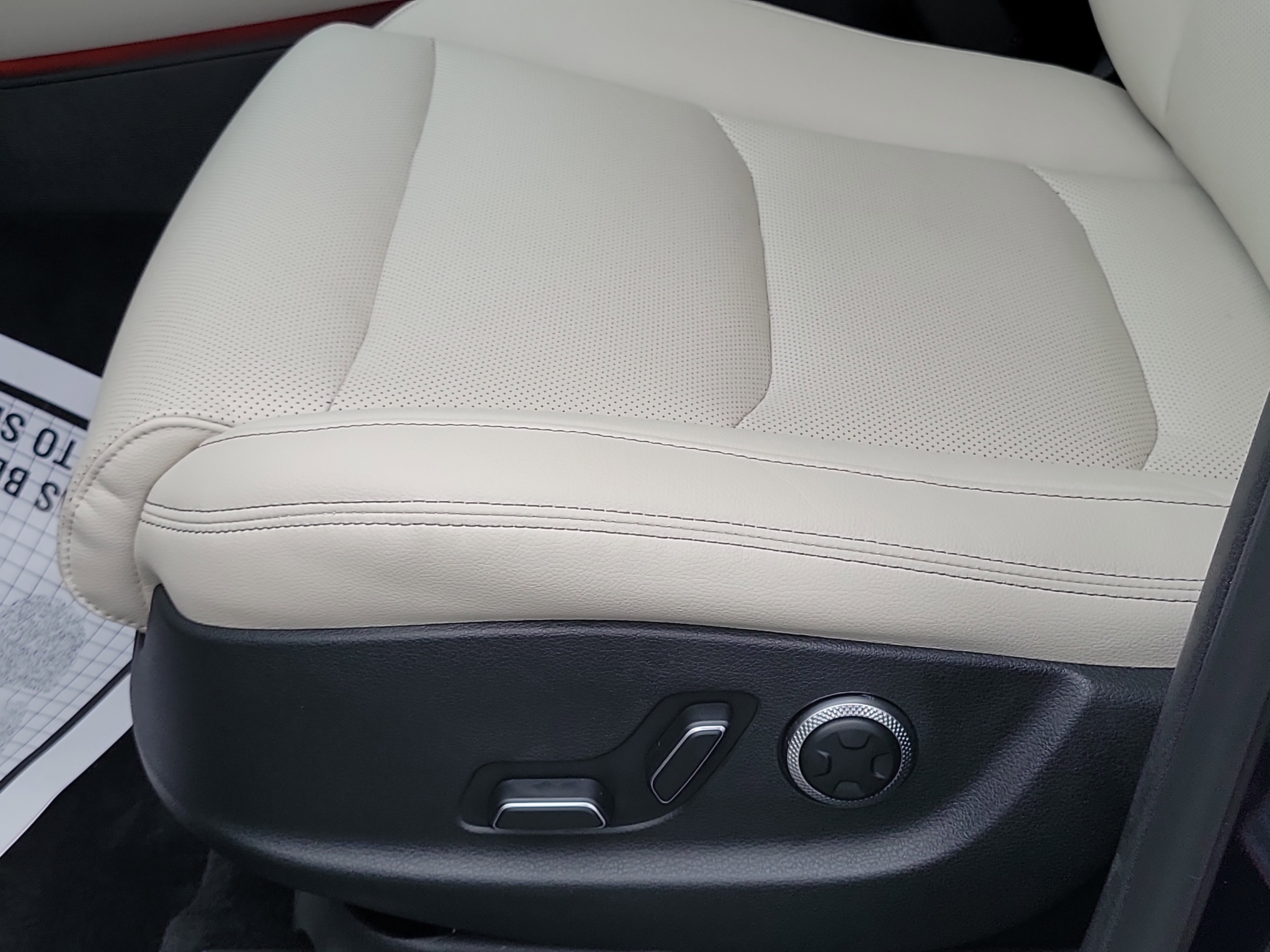 Certified 2026 Genesis GV70 2.5T Select image 17