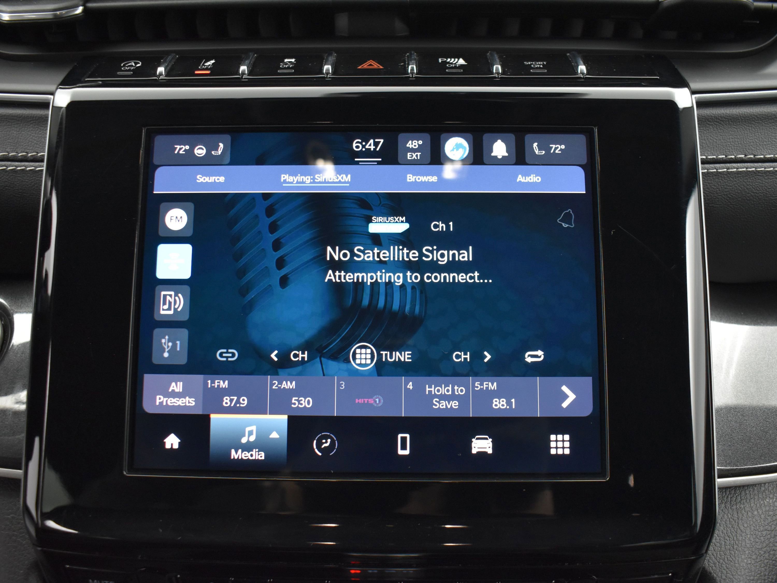 Used 2022 Jeep Grand Cherokee L Laredo w/ Luxury Tech Group I image 13