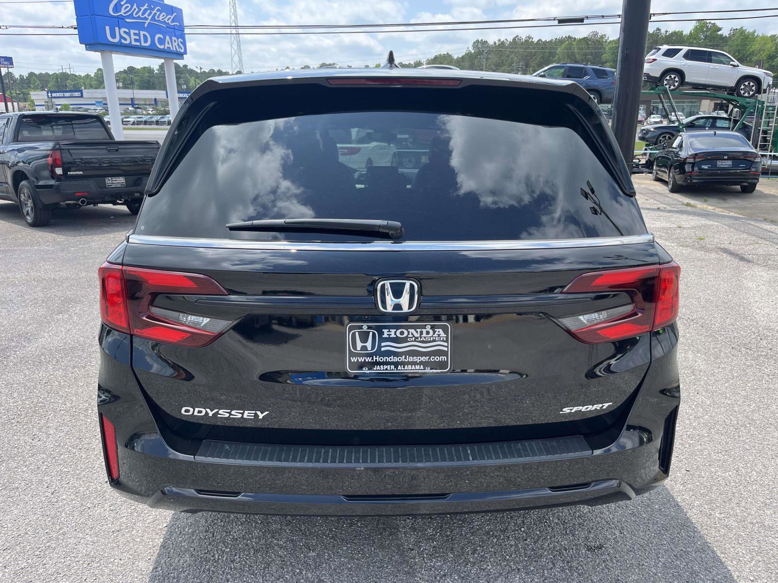 Certified 2025 Honda Odyssey Sport-L image 4