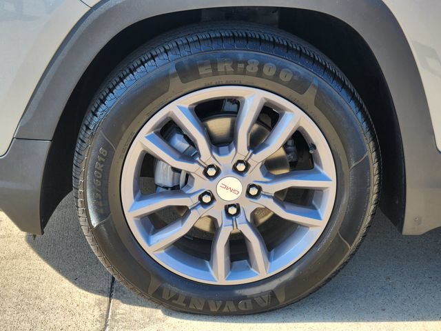 Used 2024 GMC Terrain SLT FWD image 18