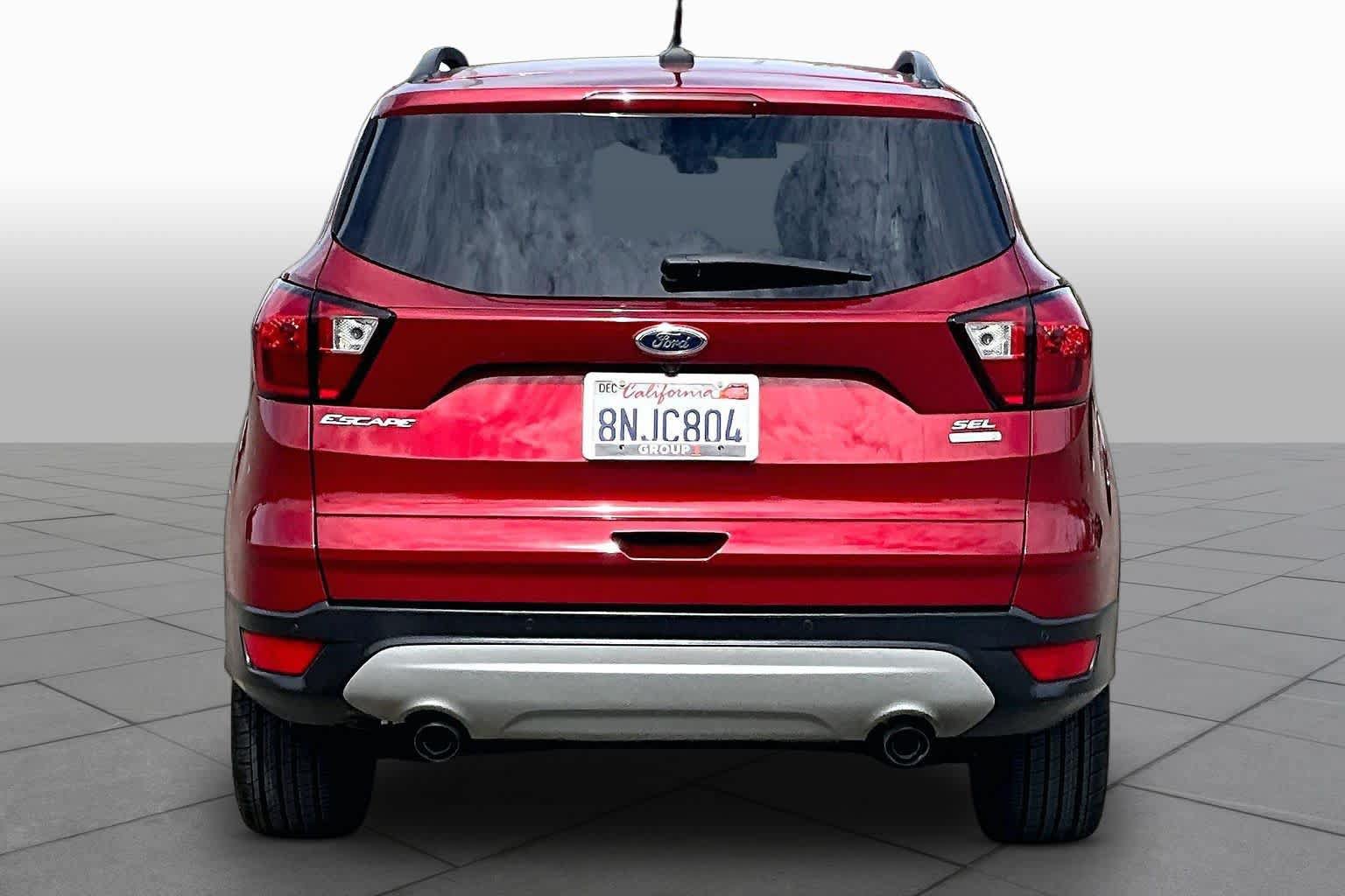 Used 2019 Ford Escape SEL FWD image 4
