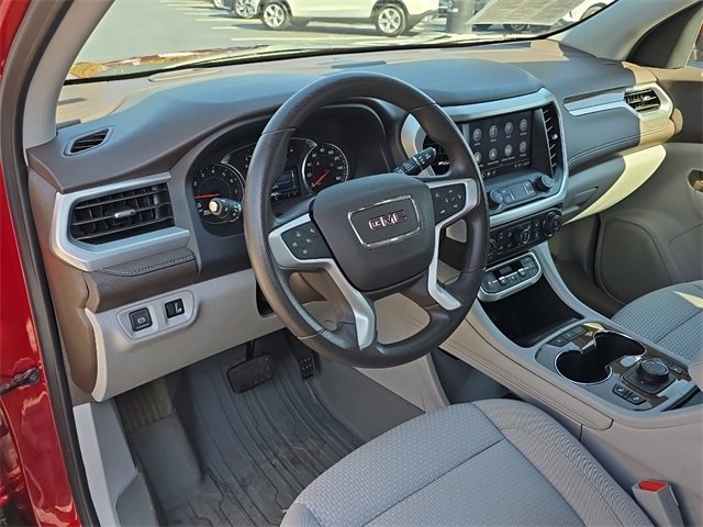 Used 2023 GMC Acadia SLE w/ Driver Convenience Package image 12