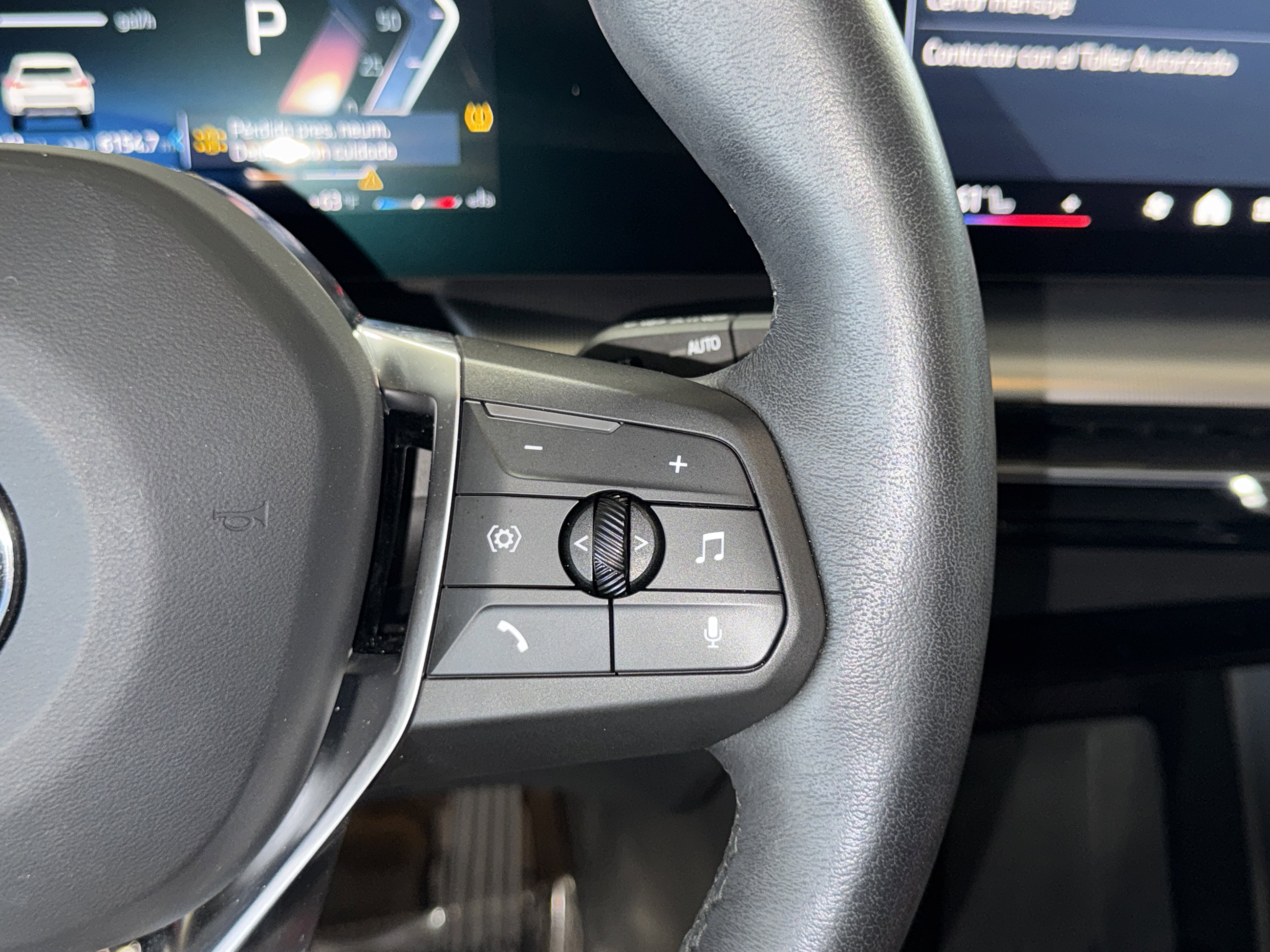 Used 2025 BMW X1 xDrive28i w/ Convenience Package image 23