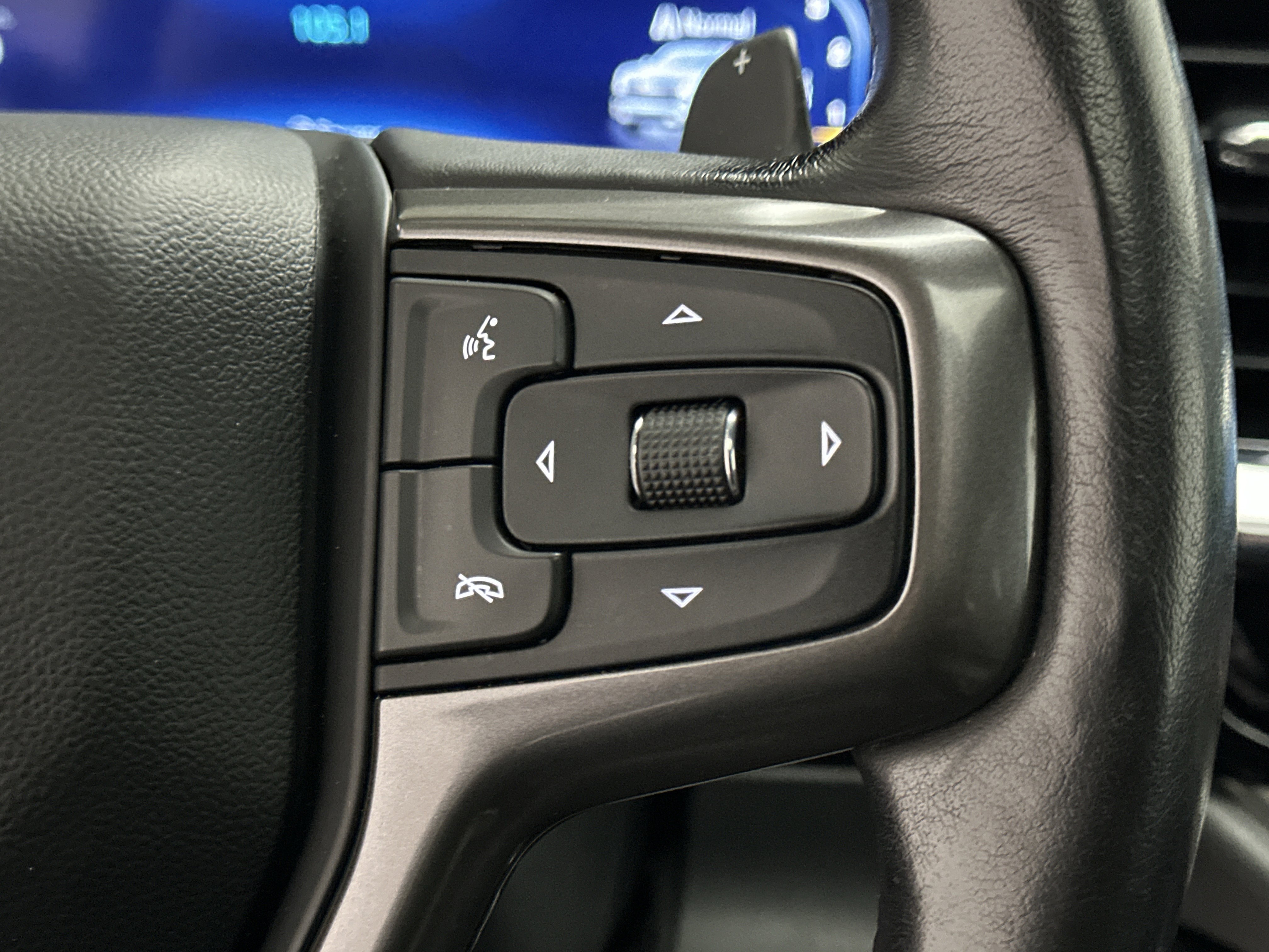 Used 2022 Chevrolet Silverado 1500 ZR2 w/ Technology Package image 33