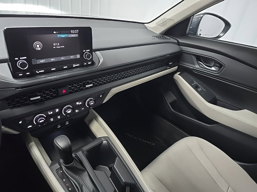 Used 2023 Honda Accord EX image 26