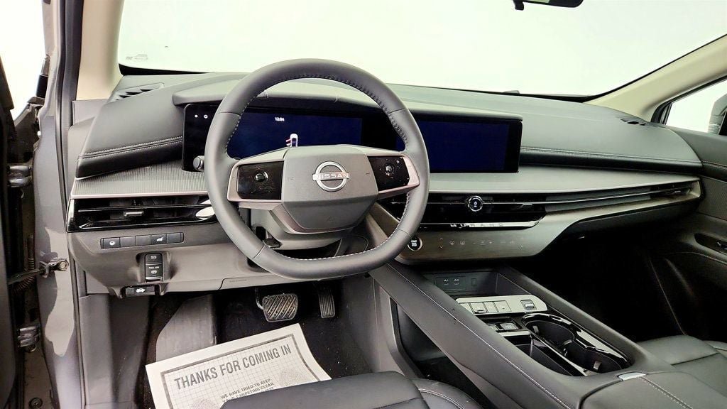 Used 2025 Nissan Murano SV AWD/4WD image 11