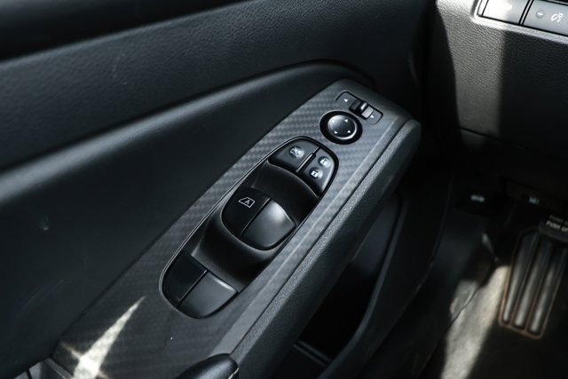 Used 2024 Nissan Altima 2.5 SV FWD image 19