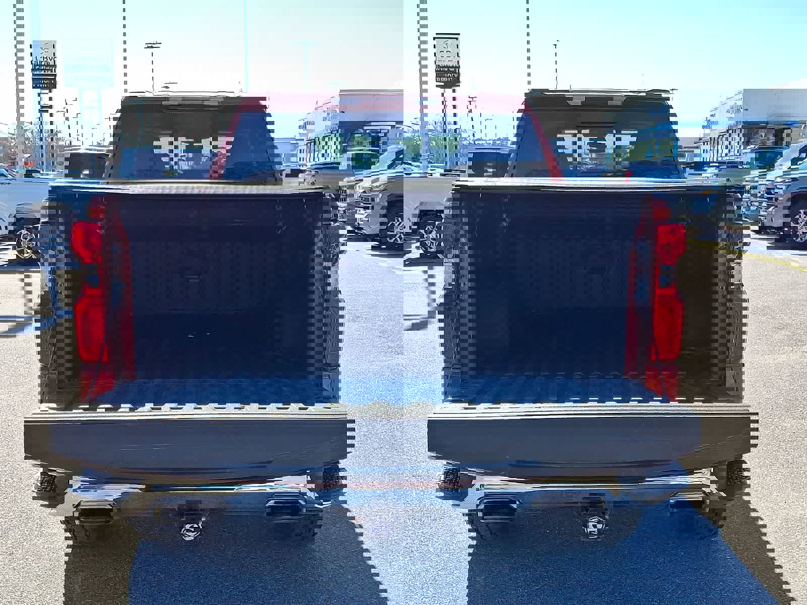 Used 2021 Chevrolet Silverado 1500 LTZ image 31