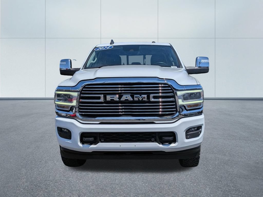 Used 2024 RAM 2500 Laramie w/ Safety Group AWD/4WD image 2