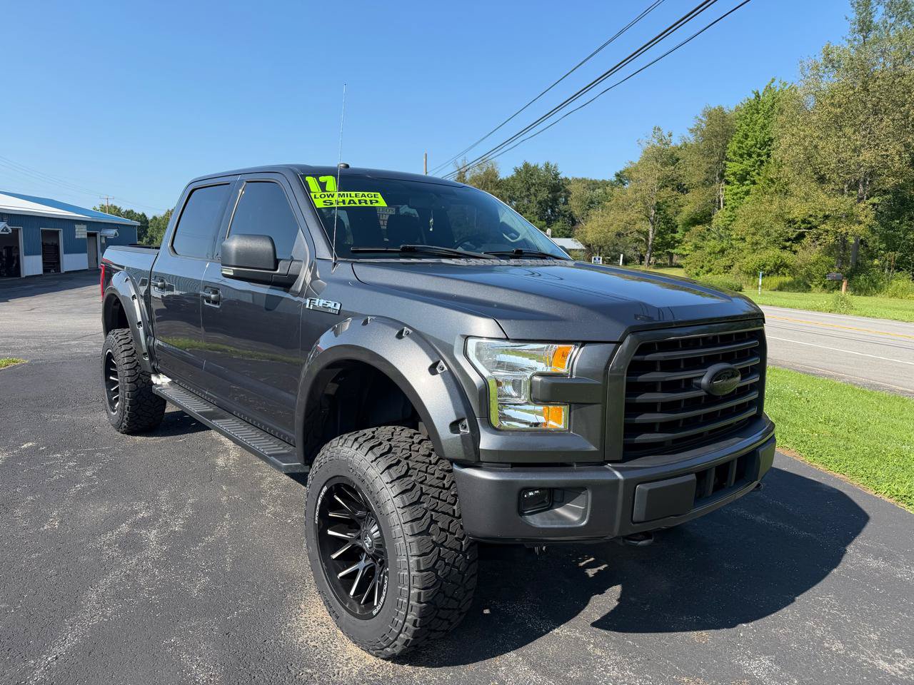 Used 2017 Ford F150 XLT w/ Equipment Group 302A Luxury AWD/4WD image 3