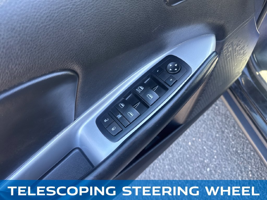 Used 2015 Dodge Journey SXT w/ Flexible Seating Group FWD image 12