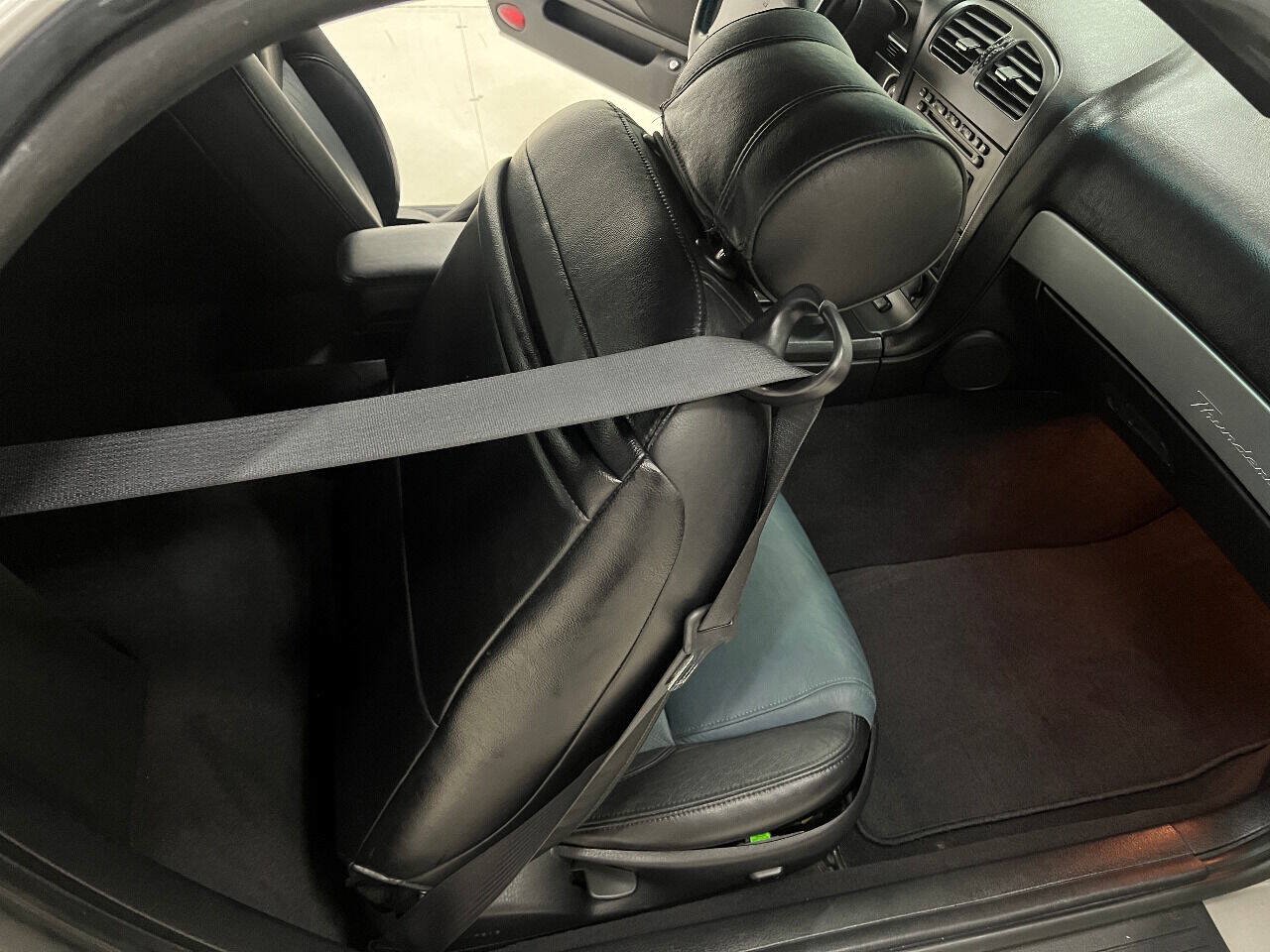 Used 2005 Ford Thunderbird RWD image 88