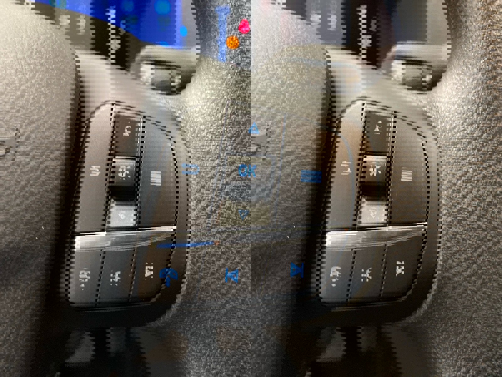 New 2026 Ford Transit 250 148 Medium Roof Extended AWD w/ Exterior Upgrade Package image 19