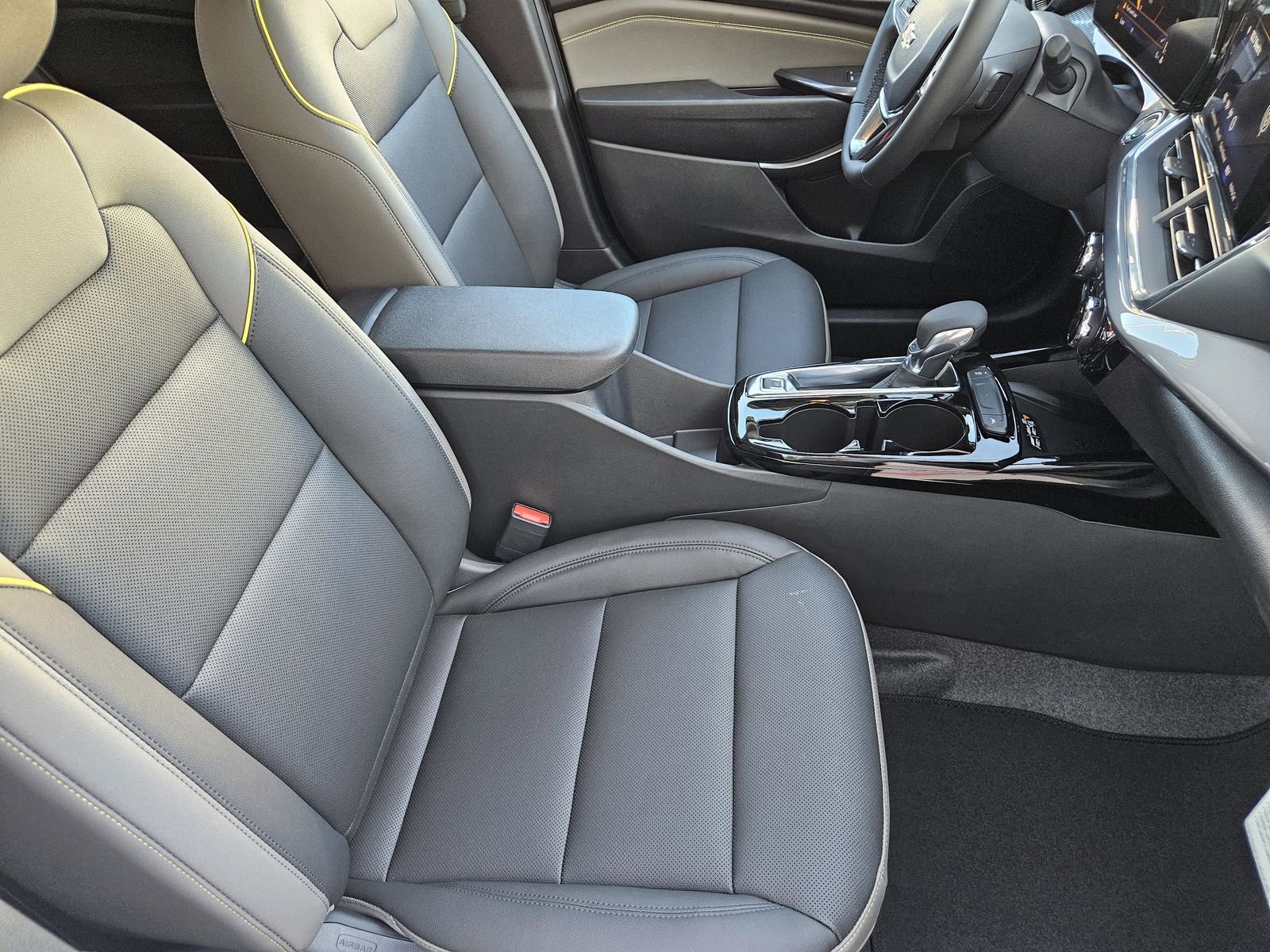 New 2026 Chevrolet Trax ACTIV w/ Sunroof Package image 17