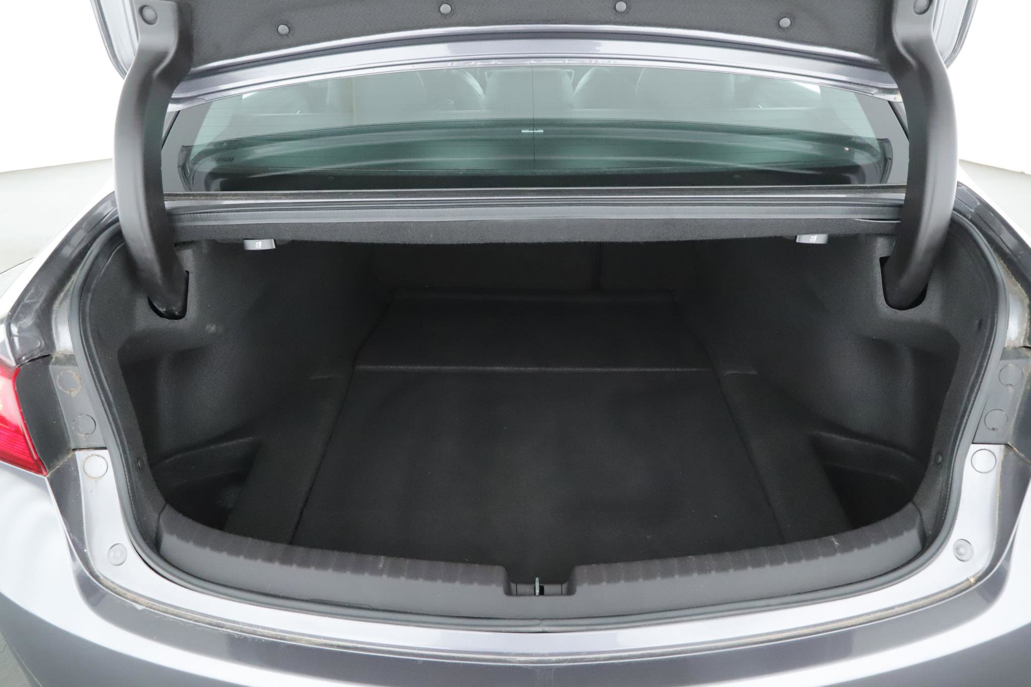 Used 2020 Acura TLX w/ Technology Package FWD image 18