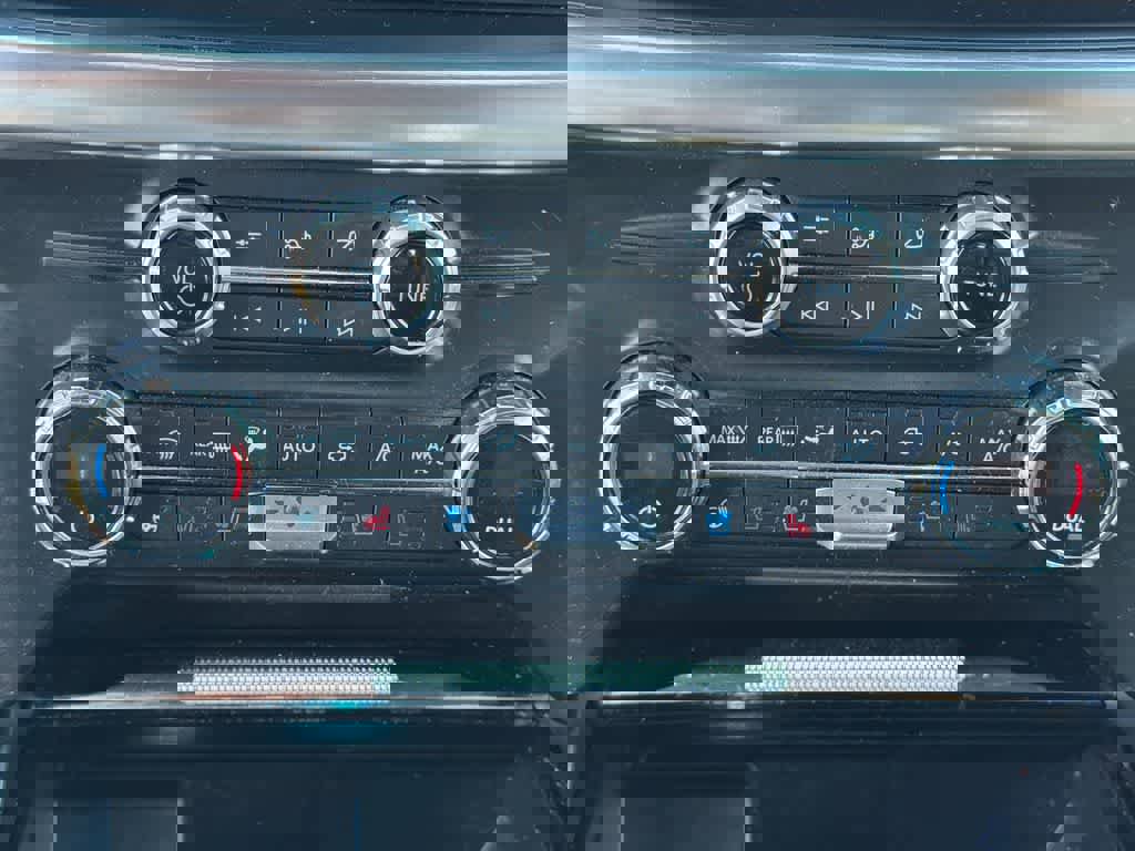 Certified 2021 Ford F150 Lariat w/ Equipment Group 502A High AWD/4WD image 28