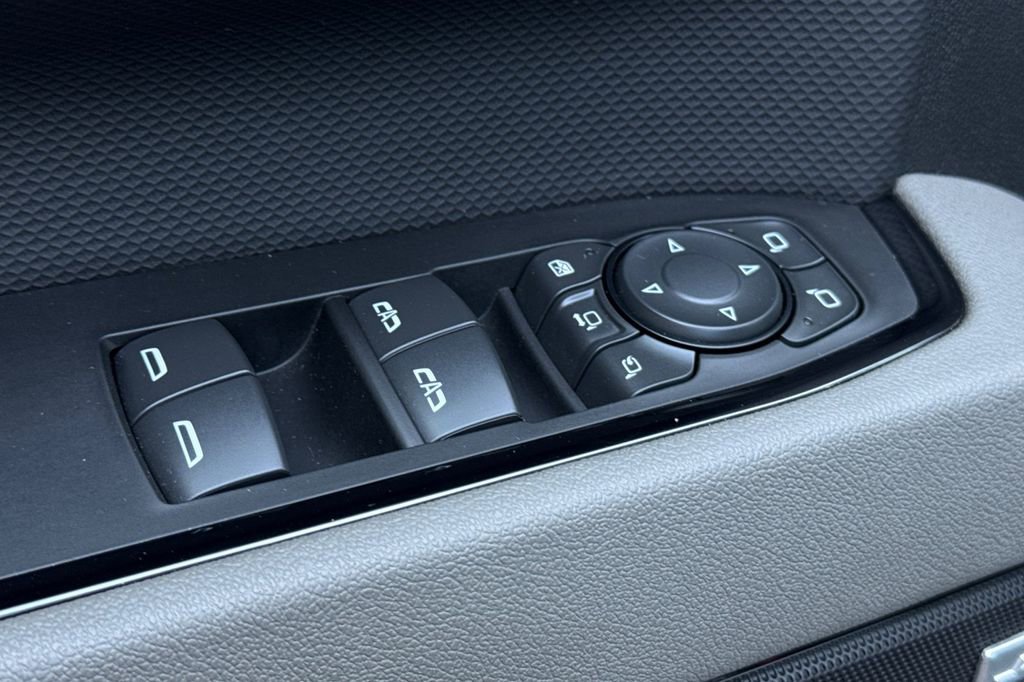 Certified 2025 Chevrolet Silverado 2500 ZR2 w/ Technology Package AWD/4WD image 12