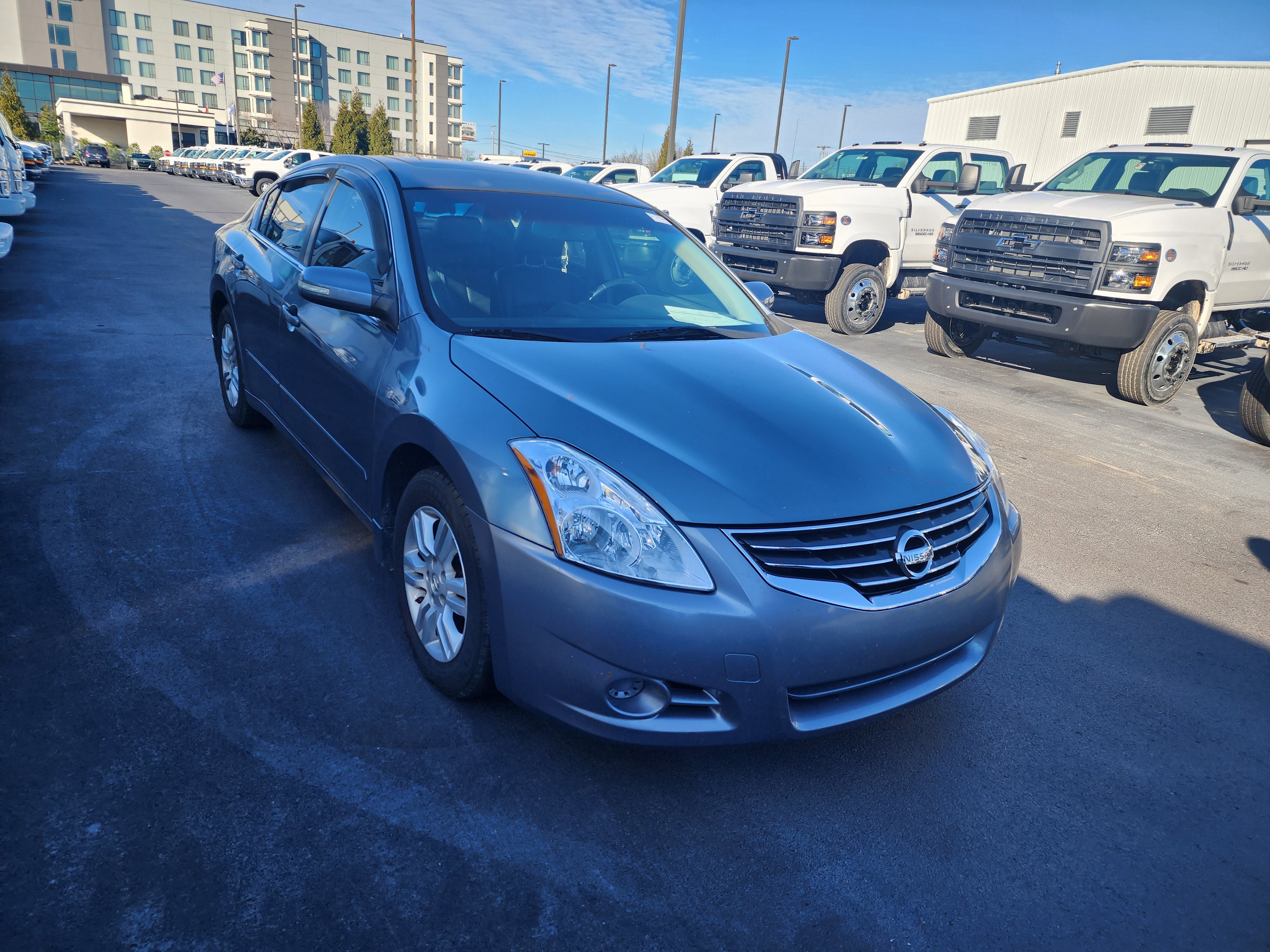 Used 2010 Nissan Altima 2.5 SL w/ SL Pkg FWD image 28