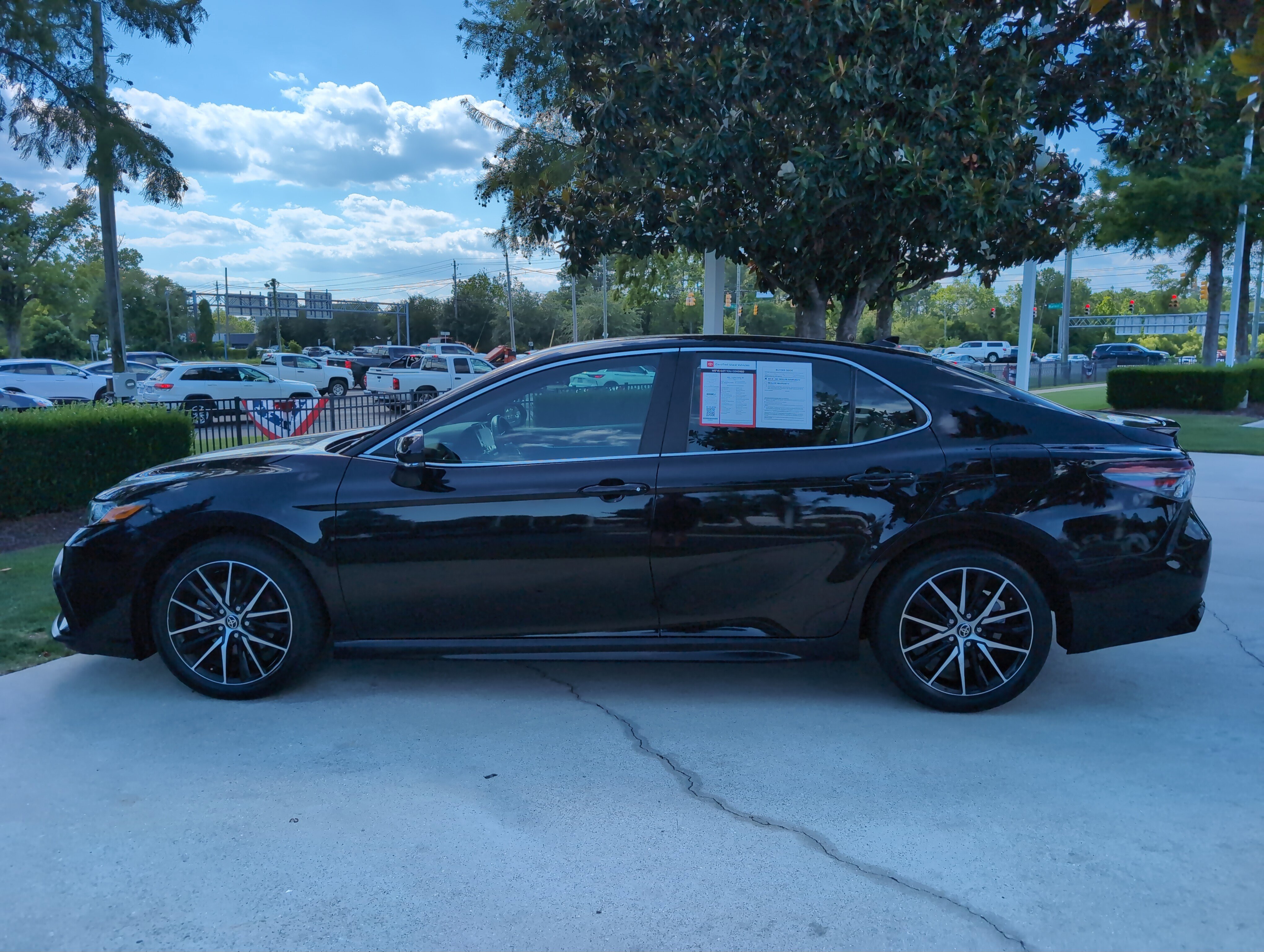 Certified 2024 Toyota Camry SE FWD image 7