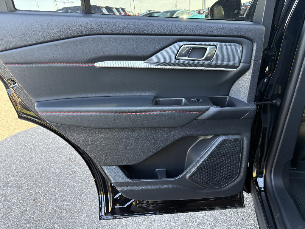 New 2026 Ford Explorer ST-Line AWD/4WD image 17