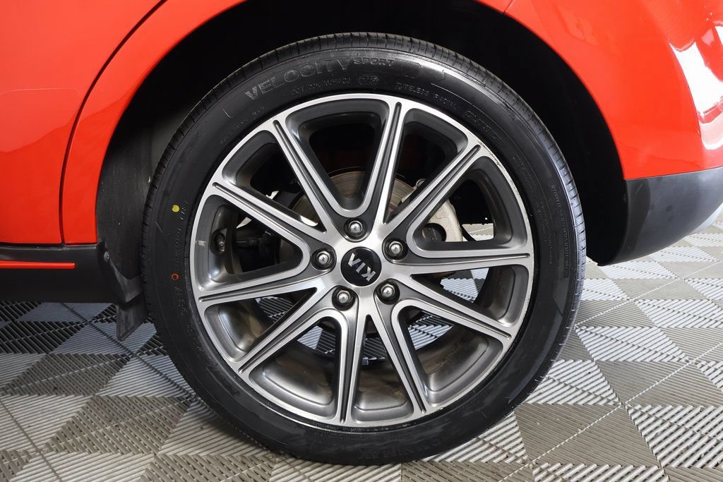 Used 2018 Kia Soul ! w/ Tech Package FWD image 16