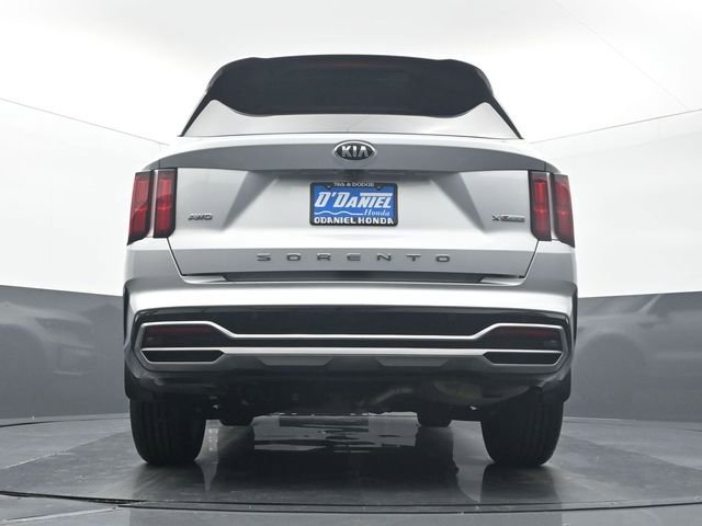 Used 2021 Kia Sorento SX image 10