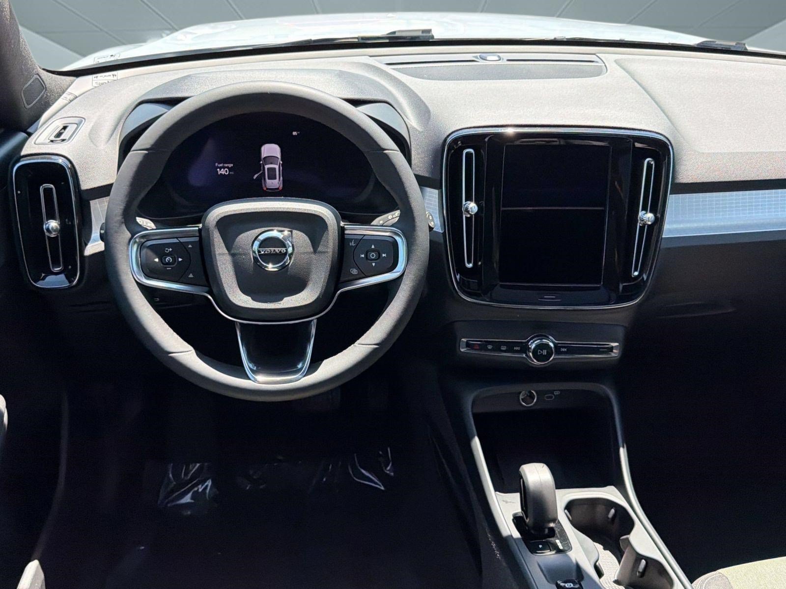 Certified 2024 Volvo XC40 B5 Core w/ Protection Package Premier AWD/4WD image 27