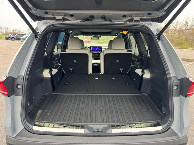 New 2026 Toyota Grand Highlander AWD Hybrid image 10