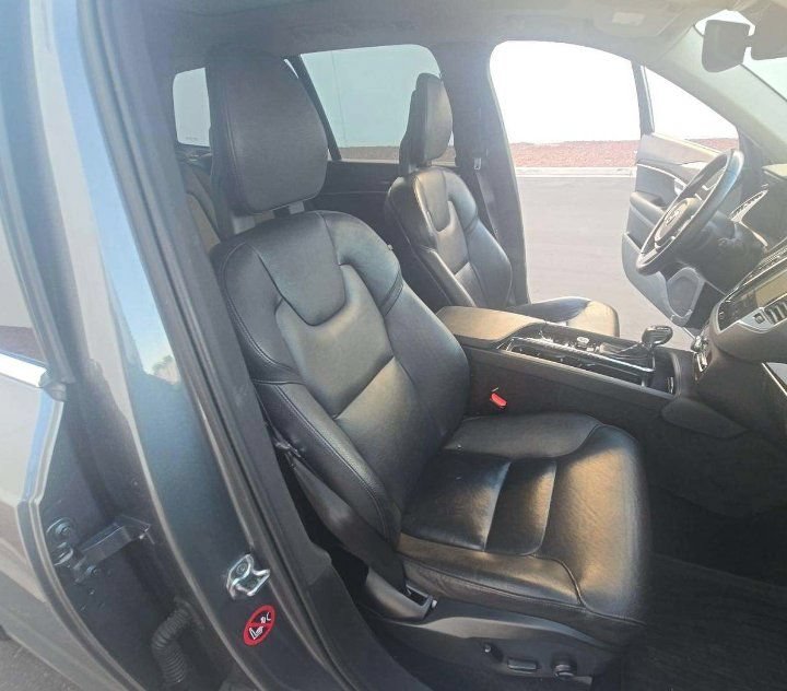 Used 2016 Volvo XC90 T6 Momentum w/ Protection Package Plus AWD/4WD image 15