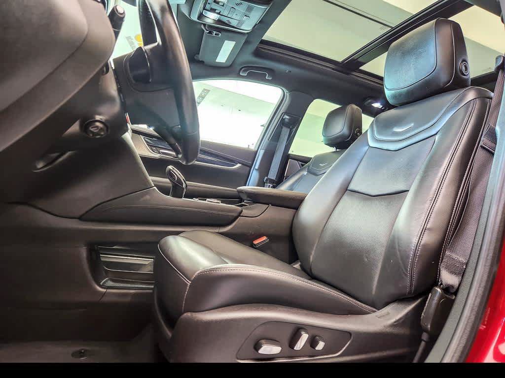 Certified 2023 Cadillac XT5 Premium Luxury AWD/4WD image 9