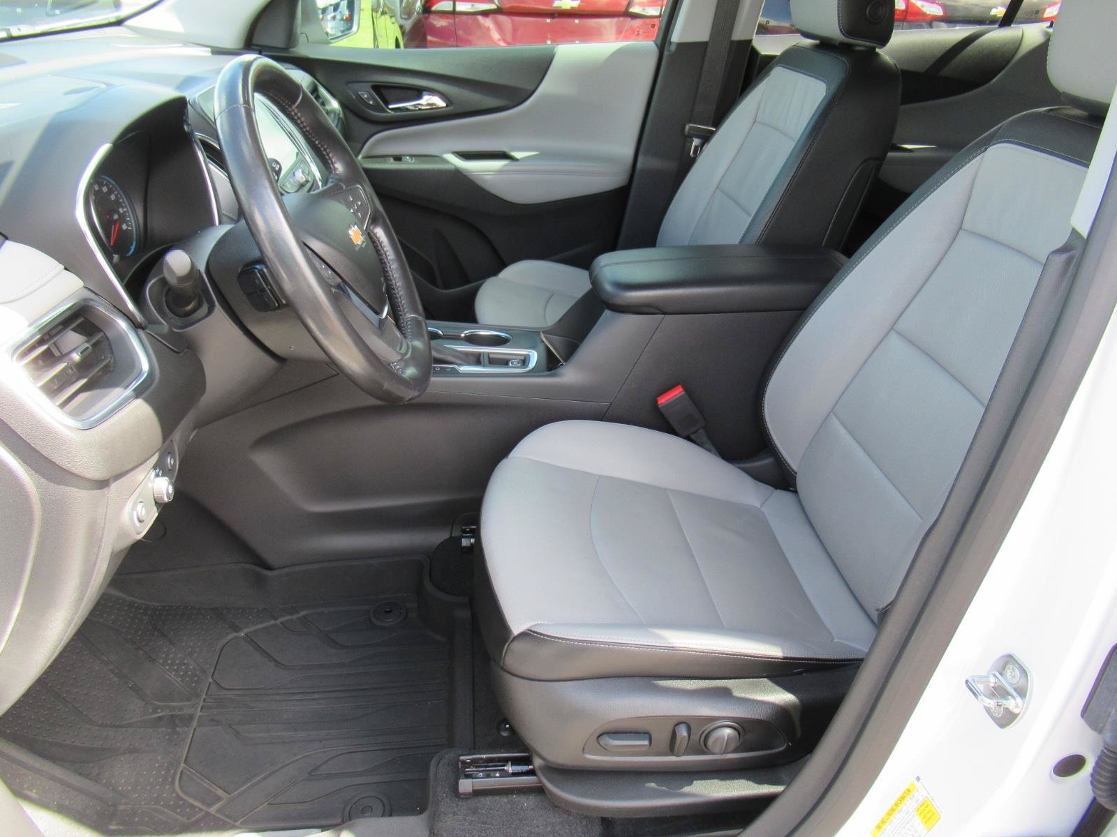 Used 2021 Chevrolet Equinox Premier FWD image 16
