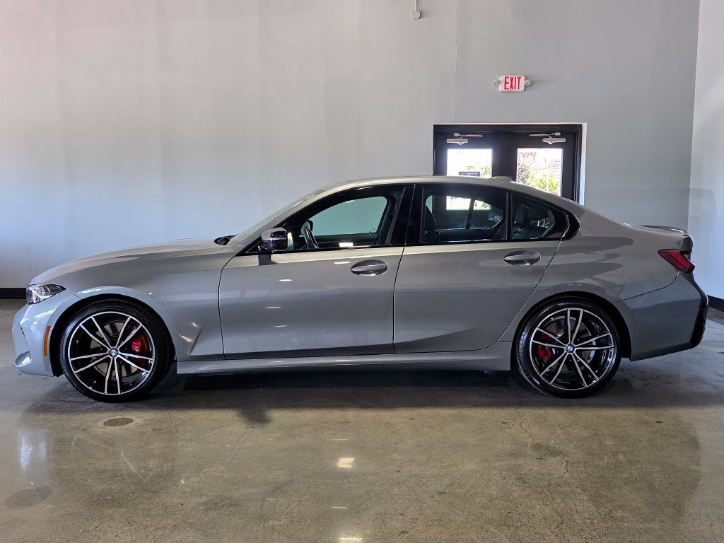 Used 2023 BMW 330i xDrive Sedan w/ M Sport Package AWD/4WD image 7