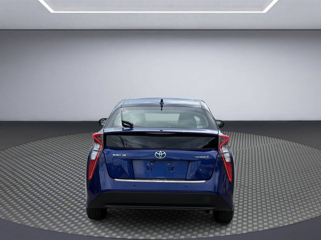 Used 2016 Toyota Prius Four w/ Advanced Technology Package FWD image 5