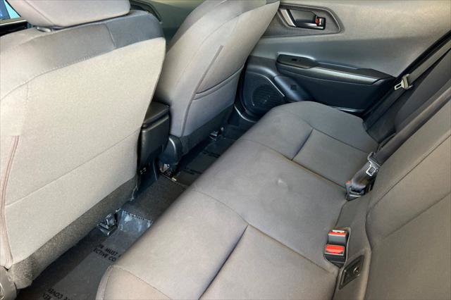 Certified 2023 Toyota Prius LE FWD image 4