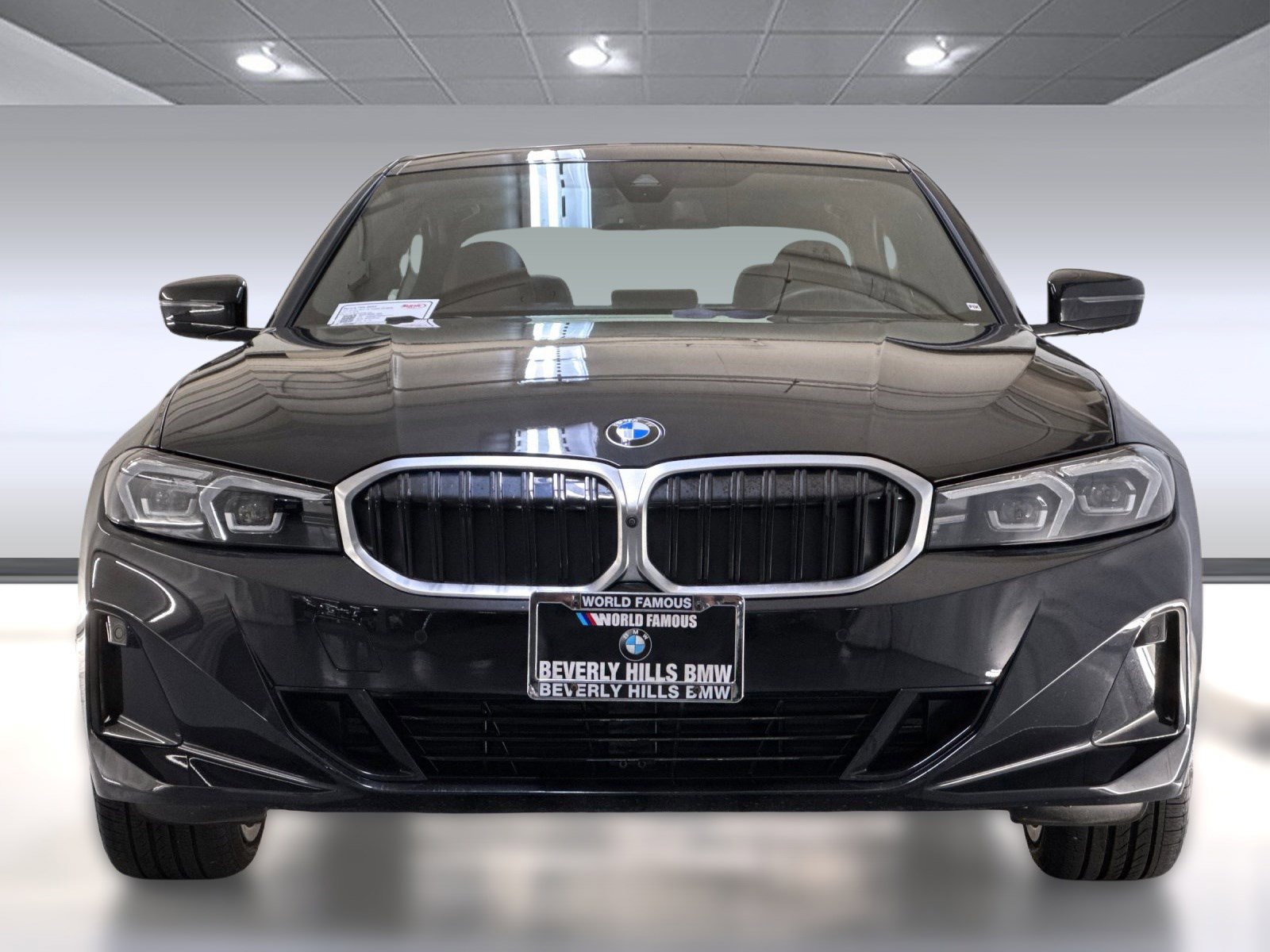 Used 2023 BMW 330i Sedan w/ Parking Assistance Package image 5
