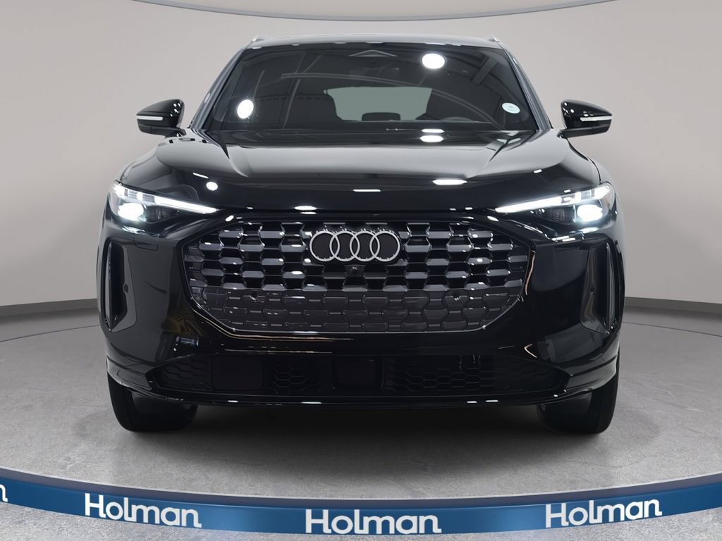 Used 2025 Audi Q5 Premium Plus w/ Premium Plus AWD/4WD image 2