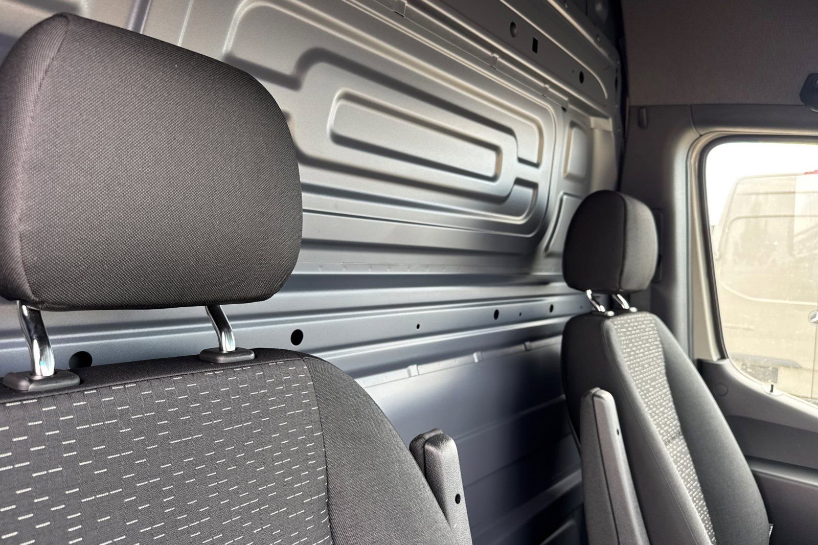 New 2025 Mercedes-Benz Sprinter 2500 image 18