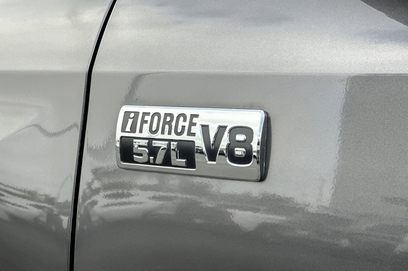 Used 2015 Toyota Tundra SR5 w/ SR5 Upgrade Package image 24