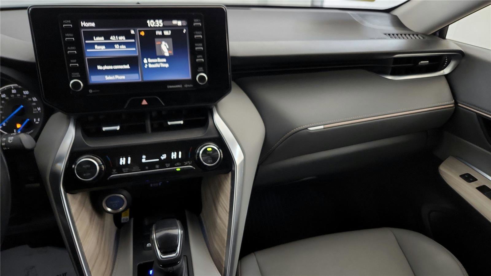 Certified 2022 Toyota Venza XLE image 29