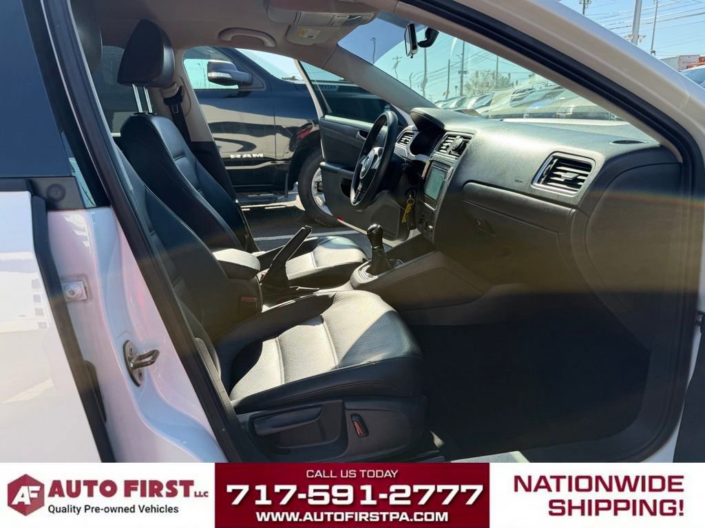 Used 2014 Volkswagen Jetta SE FWD image 19