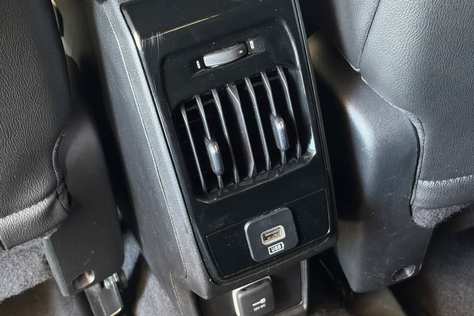 Used 2024 Jeep Compass Latitude AWD/4WD image 14