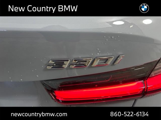 Used 2026 BMW 330i xDrive Sedan w/ M Sport Package AWD/4WD image 11