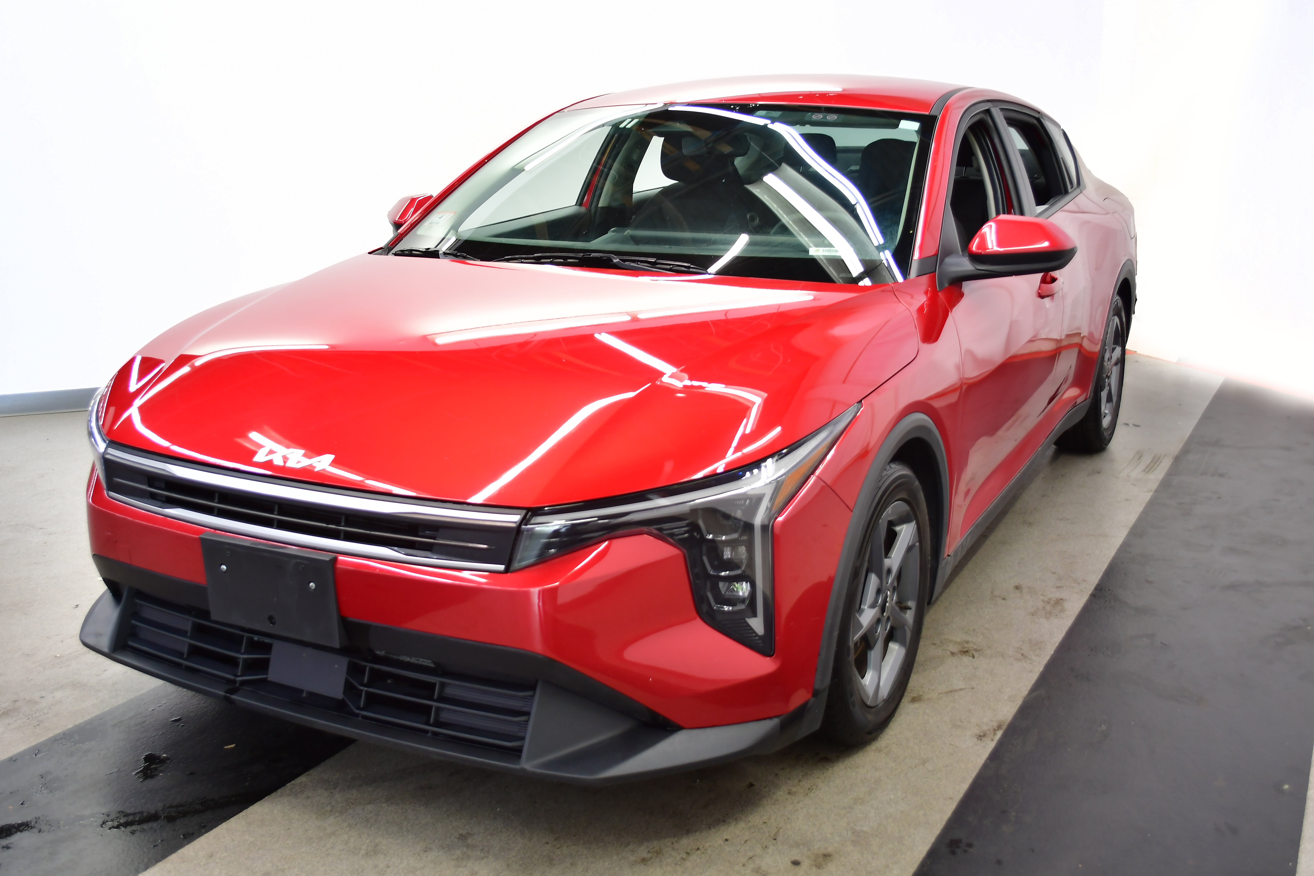 Used 2025 Kia K4 FWD image 4