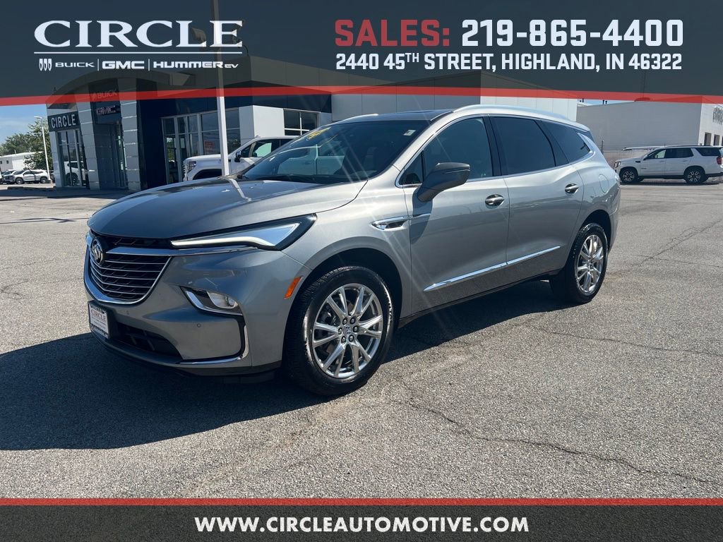 Used 2024 Buick Enclave Essence w/ Experience Buick Package