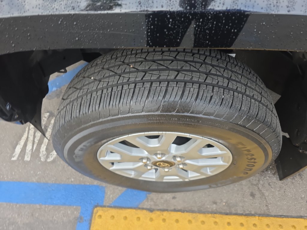 Used 2024 Toyota Tacoma SR5 AWD/4WD image 25