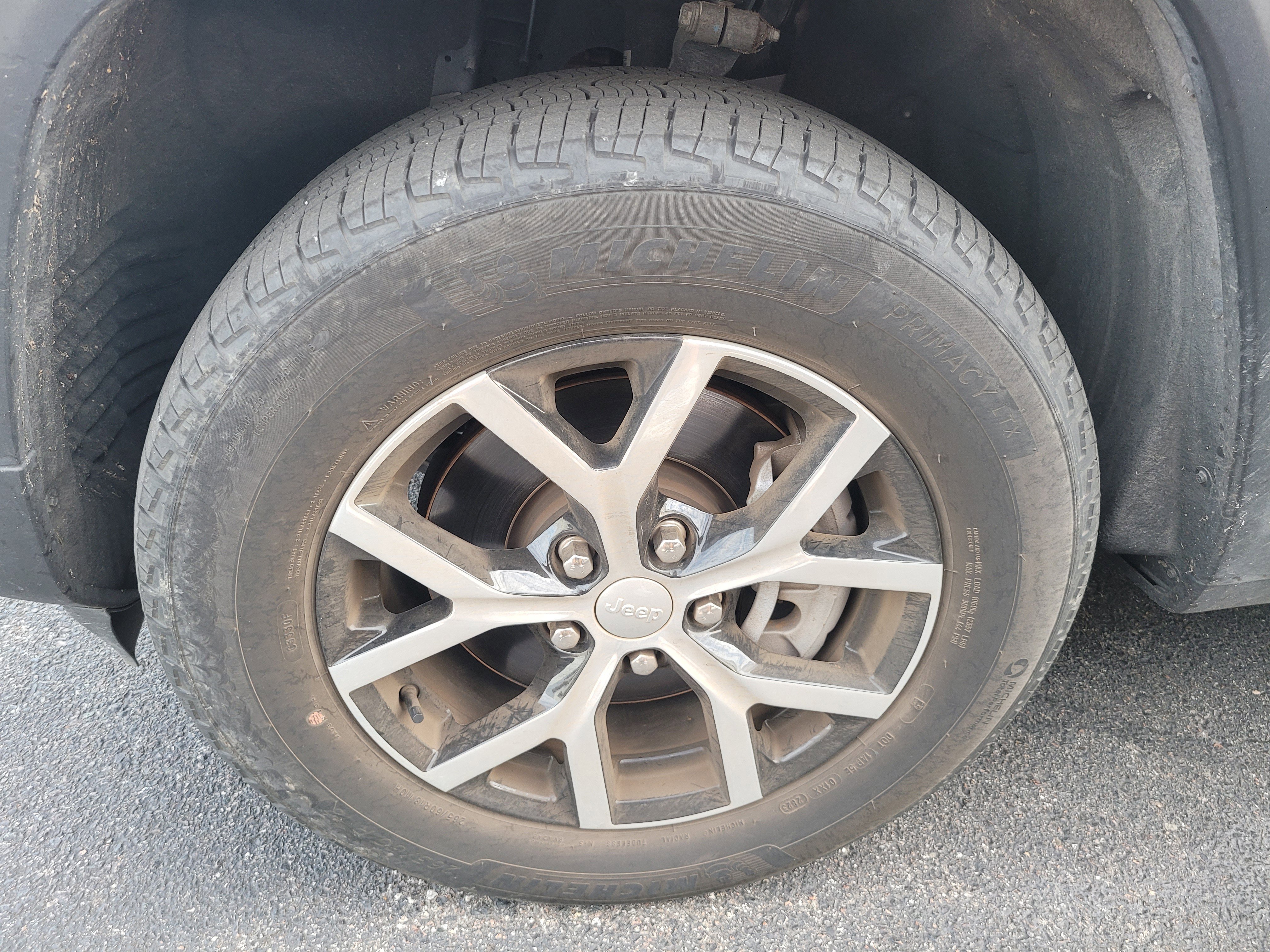 Used 2024 Jeep Grand Cherokee L Limited image 8