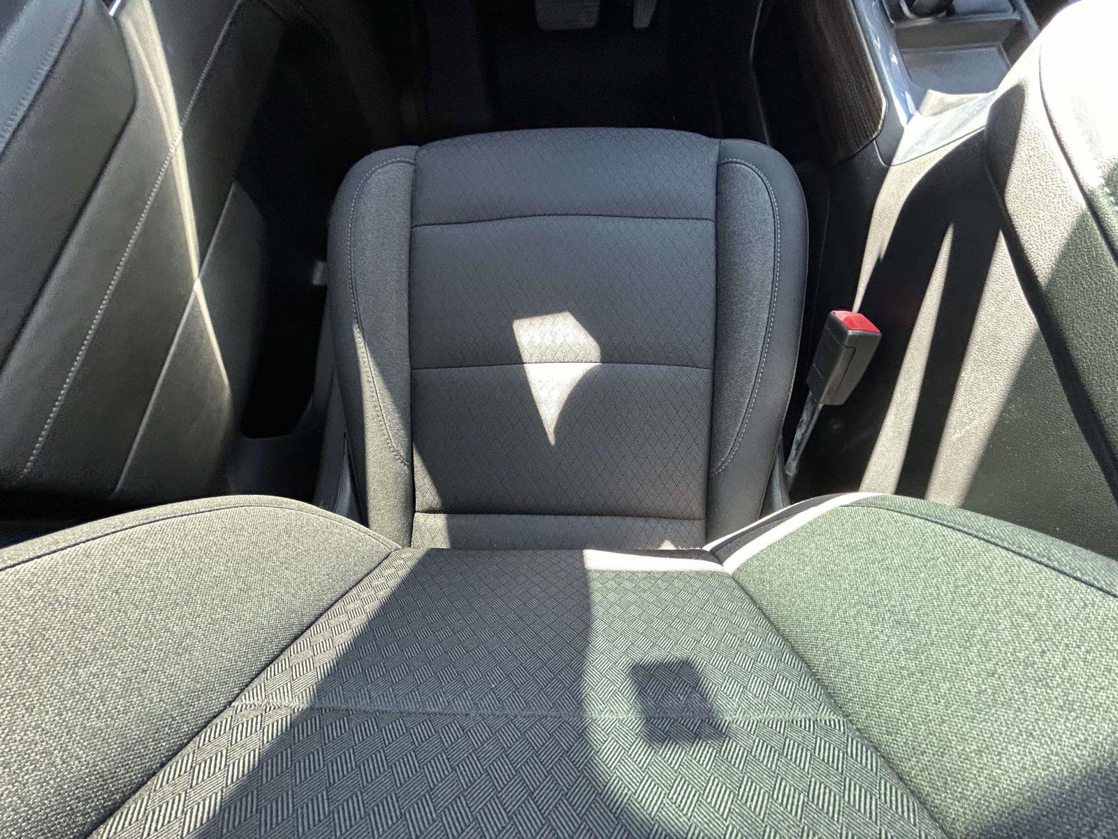 Used 2022 Chevrolet Silverado 1500 LT Trail Boss w/ LPO, Dark Essentials Package image 12