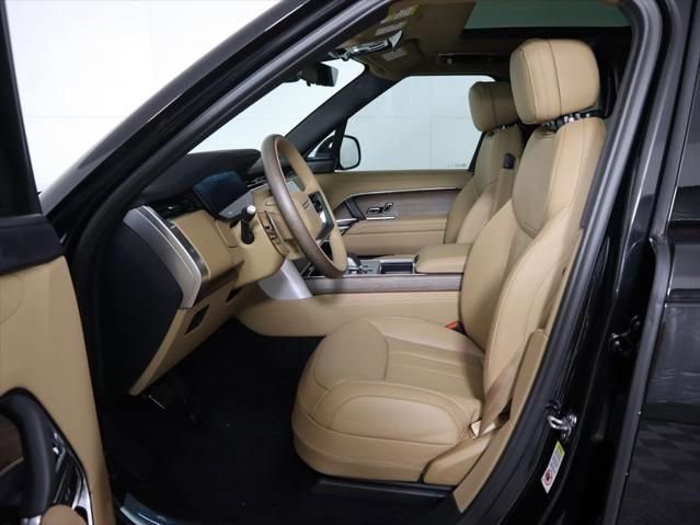 New 2025 Land Rover Range Rover SE image 20