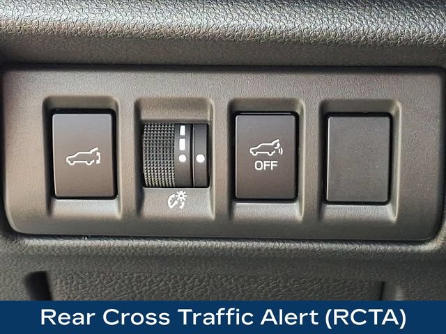 Used 2025 Subaru Outback Premium AWD/4WD image 9