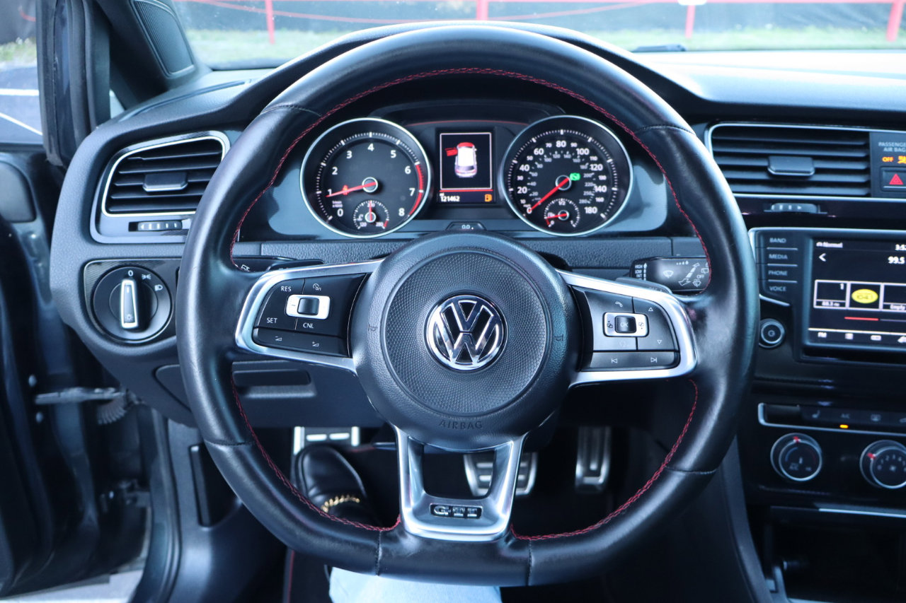 Used 2017 Volkswagen GTI Sport image 20